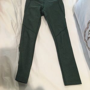Outdoor voices Green xs leggings